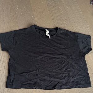 Lululemon Black Cropped T-Shirt